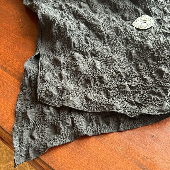 Courtney Washington size small light weight jacket poly and Lycra unique button - Picture 8 of 17